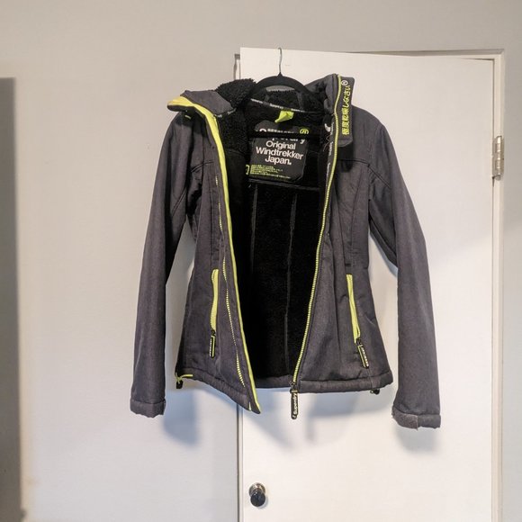 Superdry winter coat - Picture 3 of 3